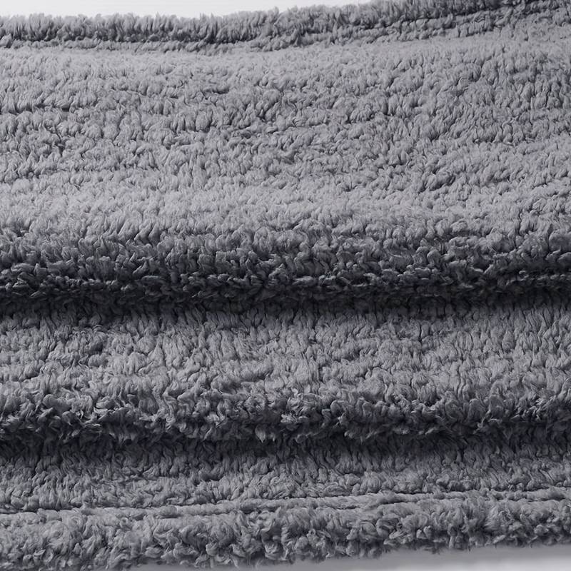 Cozy Fleece Blanket in , – Huisdierentempel